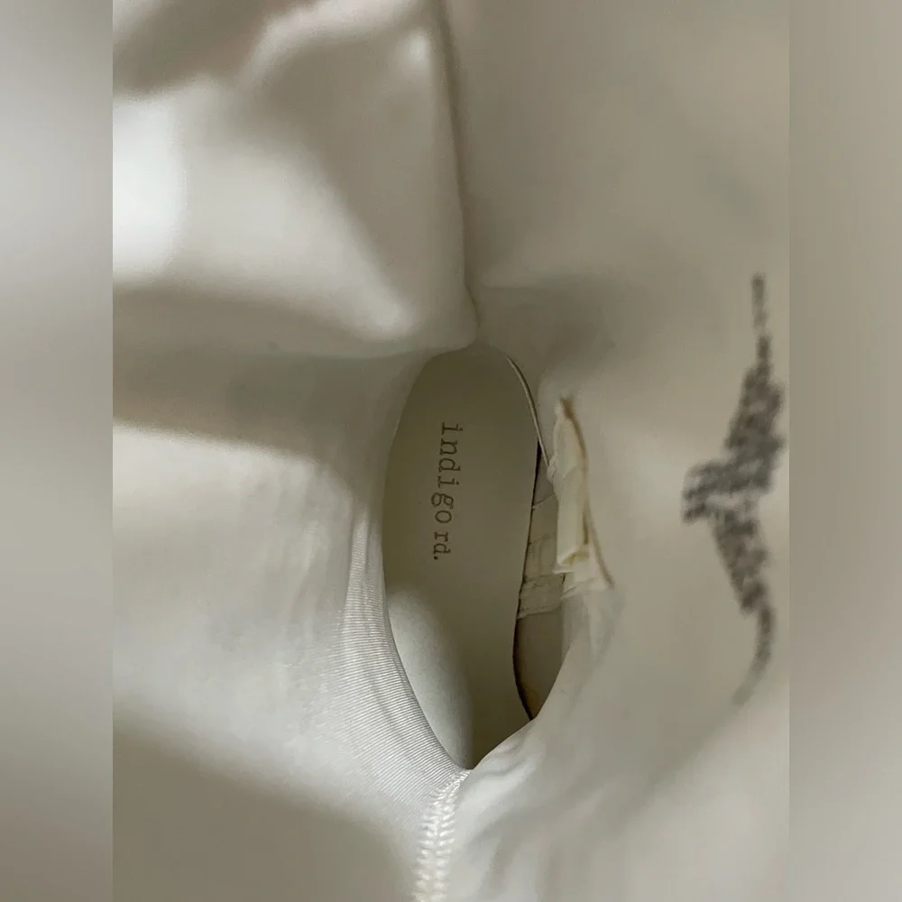 🤍ivory women's boots women’s 
Size: 6 - Picture 11 of 12